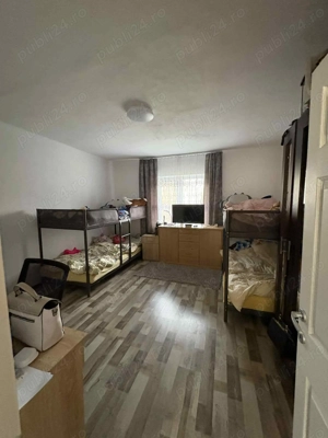 Casă de vînzare gradina și un hectar de teren 2 camere baie, coridor beci, bucătărie anexe,exe,, - imagine 9