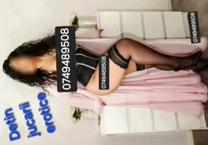  Ador saruturile jos  - imagine 4