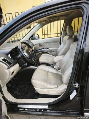 Vand SUV 4X4, Mitsubishi Outlander,  2.2 Diesel - imagine 10