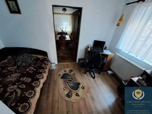 INDISPONIBIL - Casă formată din 2 clădiri P+M și P+1 - imagine 4