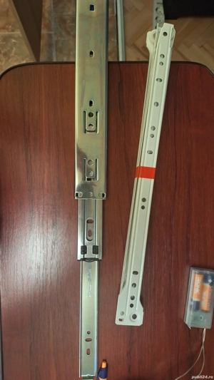 Glisiere soft close și normale 