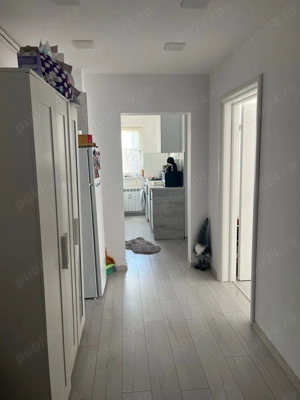 Vanzara apartament 2 camere bloc cub Cameliei - imagine 3