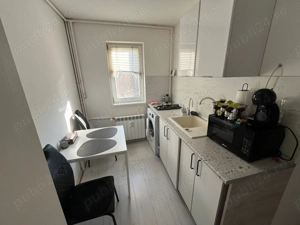 Vanzara apartament 2 camere bloc cub Cameliei - imagine 5