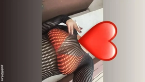 la tine sau la hotel