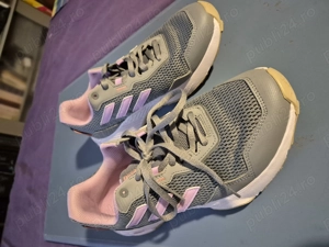 Pantofi sport, dama, ADIDAS, nr 40, purtati o data