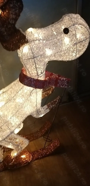 Ren pt.Craciun cu Led  luminos  alb 