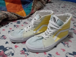 vand tenis dama marime 38.5 vans in stare forte bună 