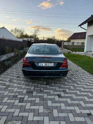 Vând Mercedes E class din anul2004 motor 2.2 km 320000 - imagine 4