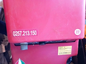 Vand POMPA pentru spalatorii auto (in special camioane).