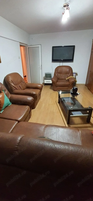 Vand apartament 2 camere decomandat