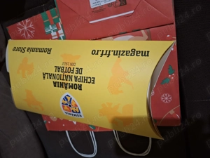 Vând tricou cu România, cu autograful lui Ilie Dumitrescu 