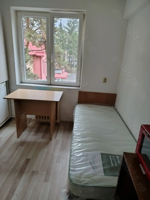 Garsonieră de închiriat 