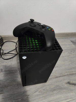 Se vinde Xbox Seria X 