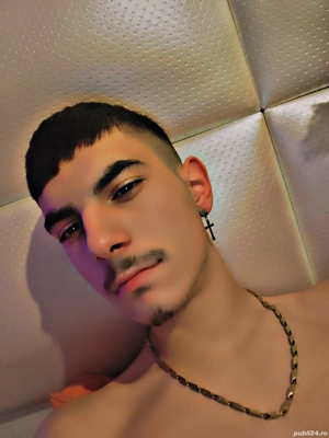 Buna suntem un cuplu format din baiat  si  Transexuala