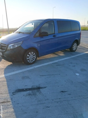 Vând Mercedes Vito cu 9 locuri, 1.6 diesel, foarte puțin rulată în Olanda, manuală, cu doar 54000 km