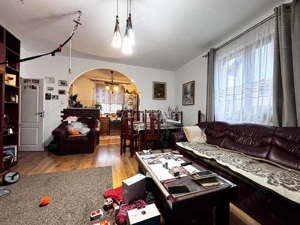 Casa cu gr #259;dina - Cartierul Nou - imagine 3