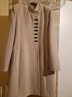 Palton Carmina, mărimea 38