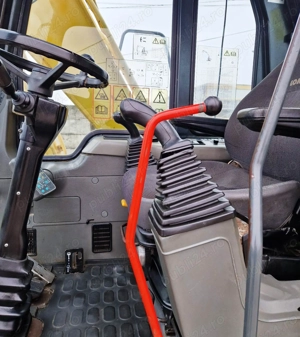 excavator Komatsu PW130 - imagine 13