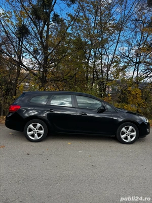 Opel Astra J combi break 2011 1.7d 125cp manual - imagine 3