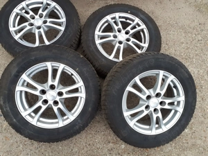 Vand anvelope iarna 195 X 65 x R 15 cu jante  aproape noi au 2 ani de la achizitionare! - imagine 3