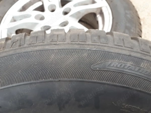 Vand anvelope iarna 195 X 65 x R 15 cu jante  aproape noi au 2 ani de la achizitionare! - imagine 2