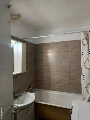 Proprietar inchiriez garsoniera in Brazda (langa piata)