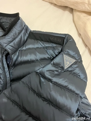 geaca guess cu puf
