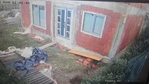 Vand sau schimb cu apartament teren imprejmuit cu fundatie și parter zidit. Promo! - imagine 4