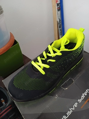 Vanzare bocanci lucru