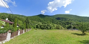 Vand teren in Retezat, 1260 mp, zona Raul Mare, intre pensiuni si case de vacanta - imagine 3
