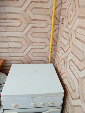 Vând apartament cu trei camere in Mătăsari proprietar 30 000 euro - imagine 3