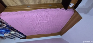 paturi matrimoniale 1.60 2.0 cel cu lenjeria roz 1.4 2.0 cu somniera si sertar