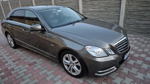 Vând mercedes e 200 - imagine 5