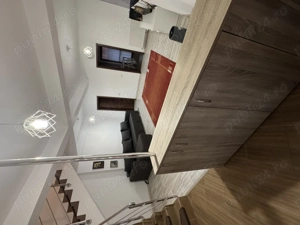 Casă de vânzare la 12-15 min de mers pe jos de metrou Dimitrie Leonida-l