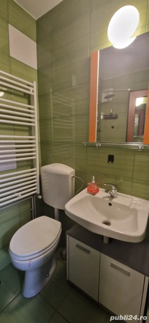 proprietar inchiriez o camera la casa - imagine 5