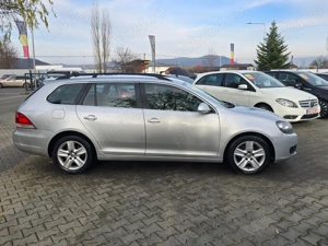 Volkswagen Golf 6 1.6 Diesel 105 CP  - imagine 11