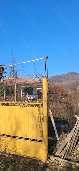 Casă bătrâneasca si teren. - imagine 3