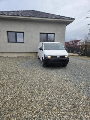 Vw Transporter T5 2.0 TDI 102 CP Modelul lung 2013 - imagine 2