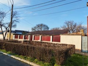 Casa si teren 210 mp