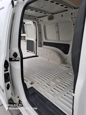 Volkswagen Caddy Maxi (Lung) 1.4Benz 125 CP  - oct 2018, 1  proprietar - imagine 4