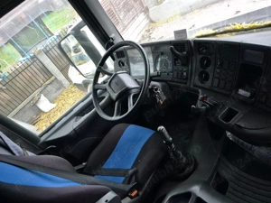 Vând camion Scania cu macara. 