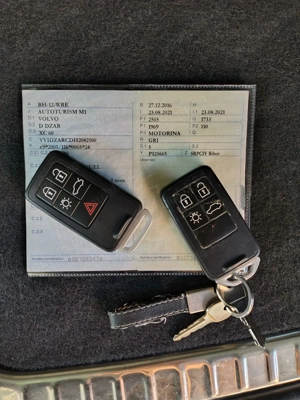 Vand Volvo XC60, diesel, cutie automata, an fabricatie decembrie 2016 - imagine 7