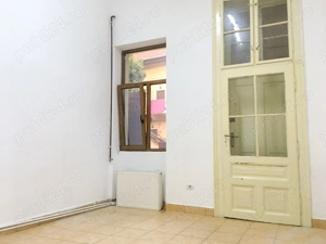 Spațiu comercial stradal, ultracentral - încălzire cu centrală pe gaz - imagine 4