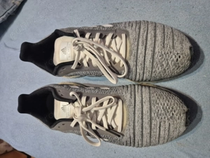 Vând adidași firma adidas  solar drive.