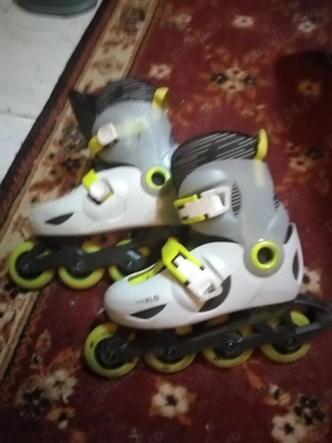 Vând patine cu rotile 