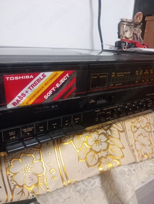 Vând Combina Toshiba Radio,Pikup, Casetofon preț 350 Ron. Tel.  