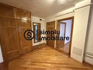 2 camere modificate in 3, etaj 2/4, centrala, Rovine - 115 000 Euro