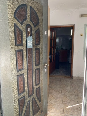 Casă individuală spațioasă de vânzare - imagine 3