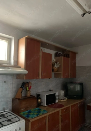 Casă individuală spațioasă de vânzare - imagine 10