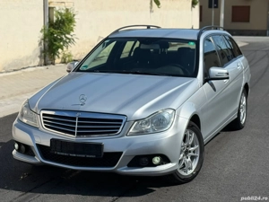 Vând Mercedes C 200